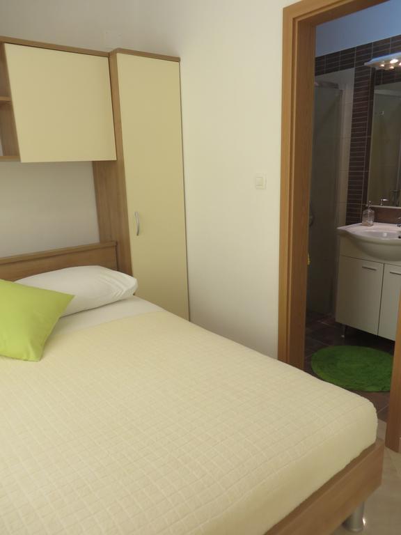 Apartments Luka باكوشتاني المظهر الخارجي الصورة